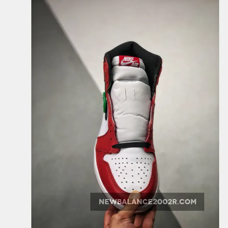 Air Jordan 1 Retro High OG 'Chicago' | 1S CHICAGO For Sale Air Jordan 1 Retro High OG 'Chicago' | 1S CHICAGO For Sale