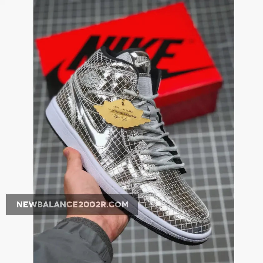 Air Jordan 1 Mid "Disco Ball" Metallic Silver/Black-White / Disco Jordan 1 CU9304-001