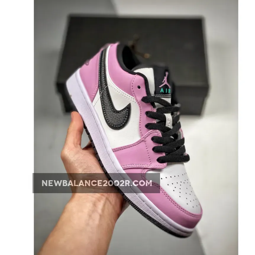 Jordan 1 Violet Shock - Air Jordan 1 Low Violet Shock/Black-Tropical Twist