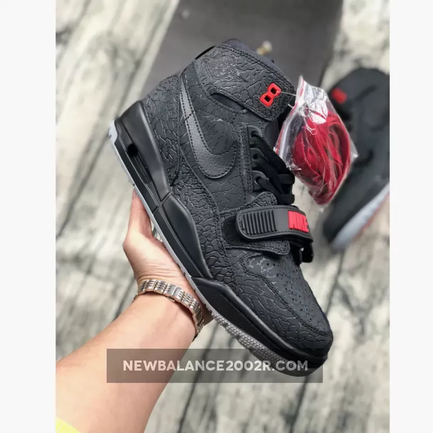 Restock Jordan Legacy 312 Black AV3922-006