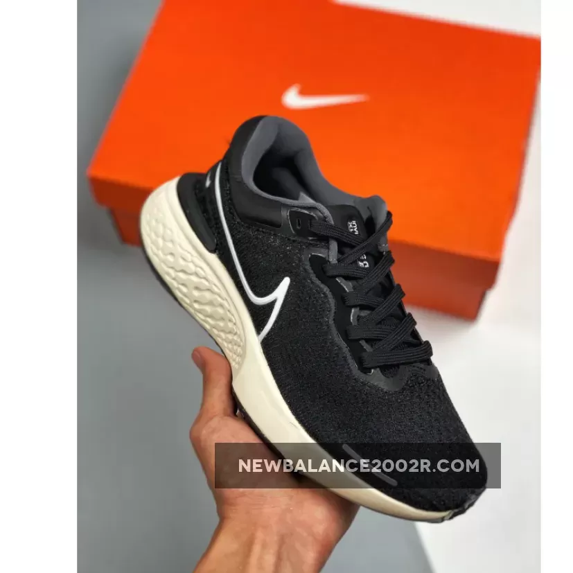 Nike ZoomX Invincible Run Flyknit Black White CT2228-001 New Releases