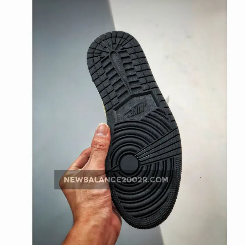 Air Jordan 1 Mid "Lakers" Dark Concord/Taxi-White-Black Air Jordan 1 Mid "Lakers" Dark Concord/Taxi-White-Black