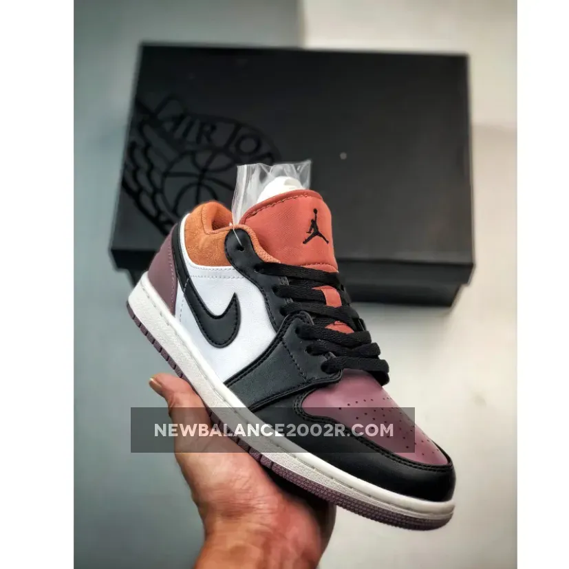 Air Jordan 1 Low SE White/Black-Sky J Mauve FB9907-102