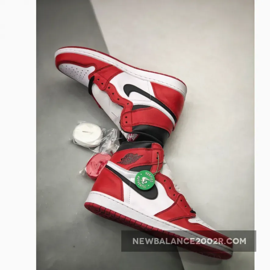 Air Jordan 1 Retro High OG 'Chicago' | 1S CHICAGO For Sale Air Jordan 1 Retro High OG 'Chicago' | 1S CHICAGO For Sale