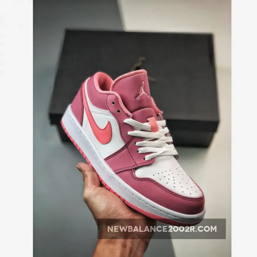 Air Jordan 1 Low Desert Berry/Coral Chalk-White 553560-616