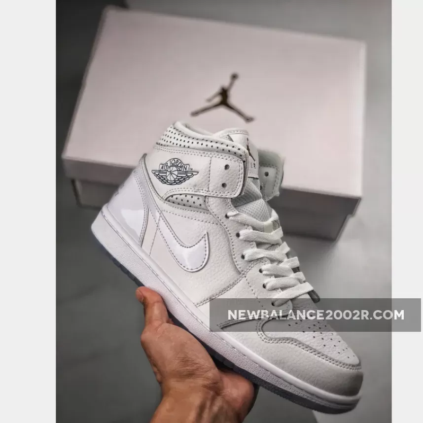 Jordan 1 Mid Unite Totale White For Womens CI9100-100 jordan 3 unites