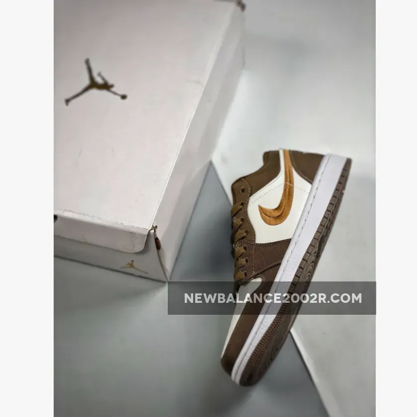 Brown Retro Jordan Air Jordan 1 Low Light Olive/Sail-White DV0426-301