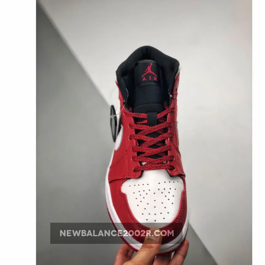 Air Jordan 1 Mid ‘Chicago" Red/White 554724-605 Air Jordan 1 Mid ‘Chicago" Red/White 554724-605