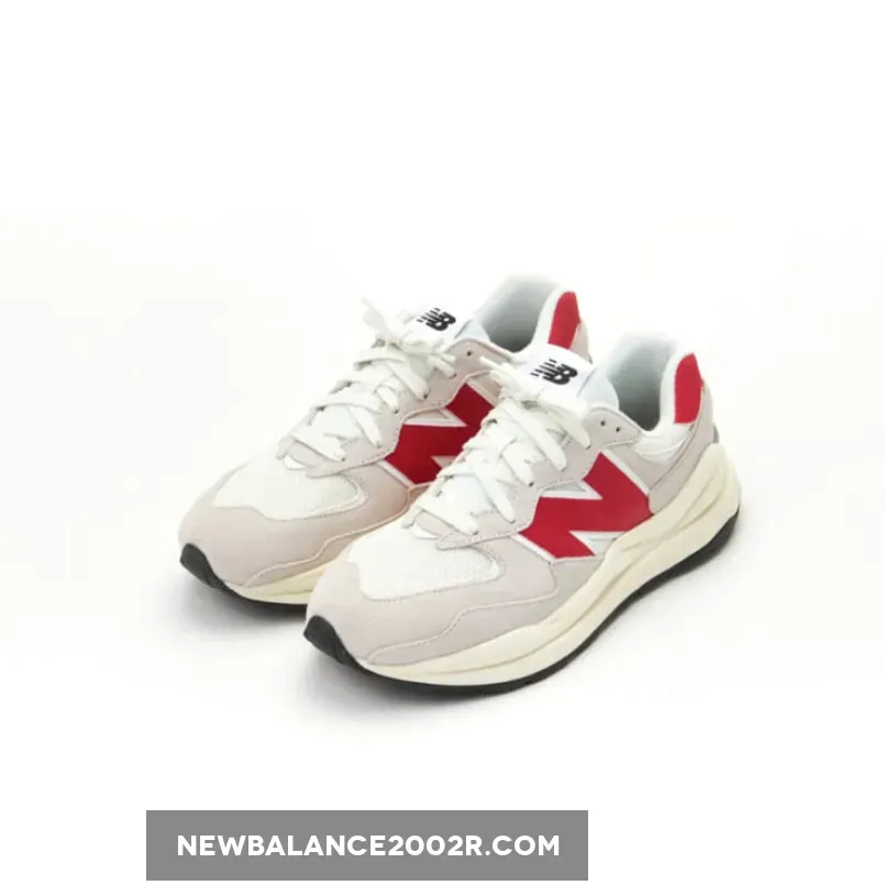 New Balance Grey Beige Red Pas Cher M5740CC Online