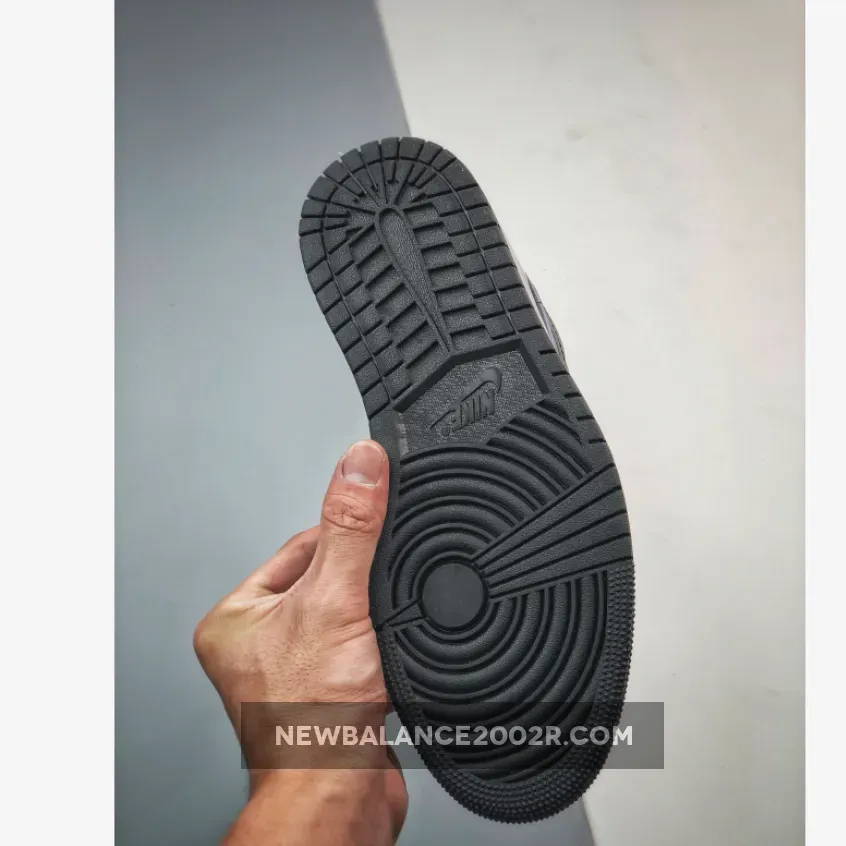 Air Jordan 1 Low Black/Dark Concord-Taxi 553558-075 Air Jordan 1 Low Black/Dark Concord-Taxi 553558-075