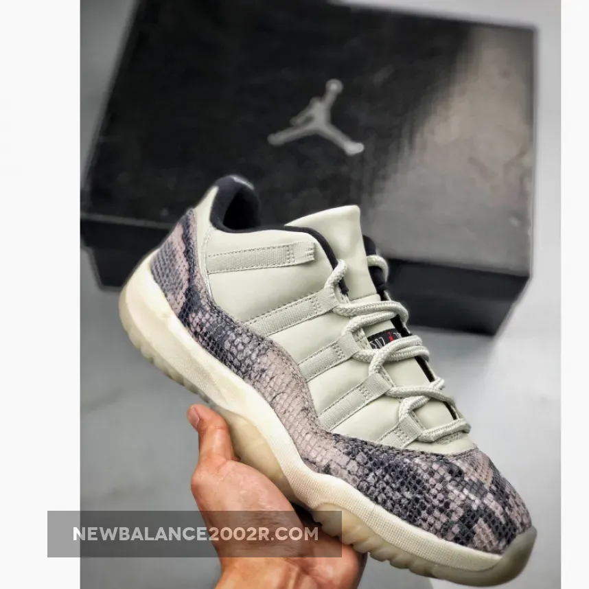 Air Jordan 11 Retro Low Snakeskin Light Bone/University Red-Sail-Black AJ11 | 11 snake skin