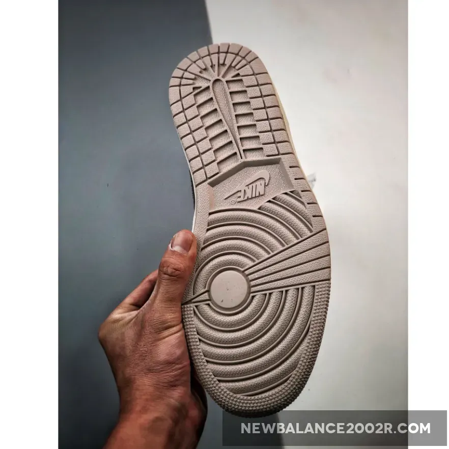 Air Jordan 1 Mid Craft SE Sail/Taupe Haze-Fossil Stone | midcraft Air Jordan 1 Mid Craft SE Sail/Taupe Haze-Fossil Stone | midcraft