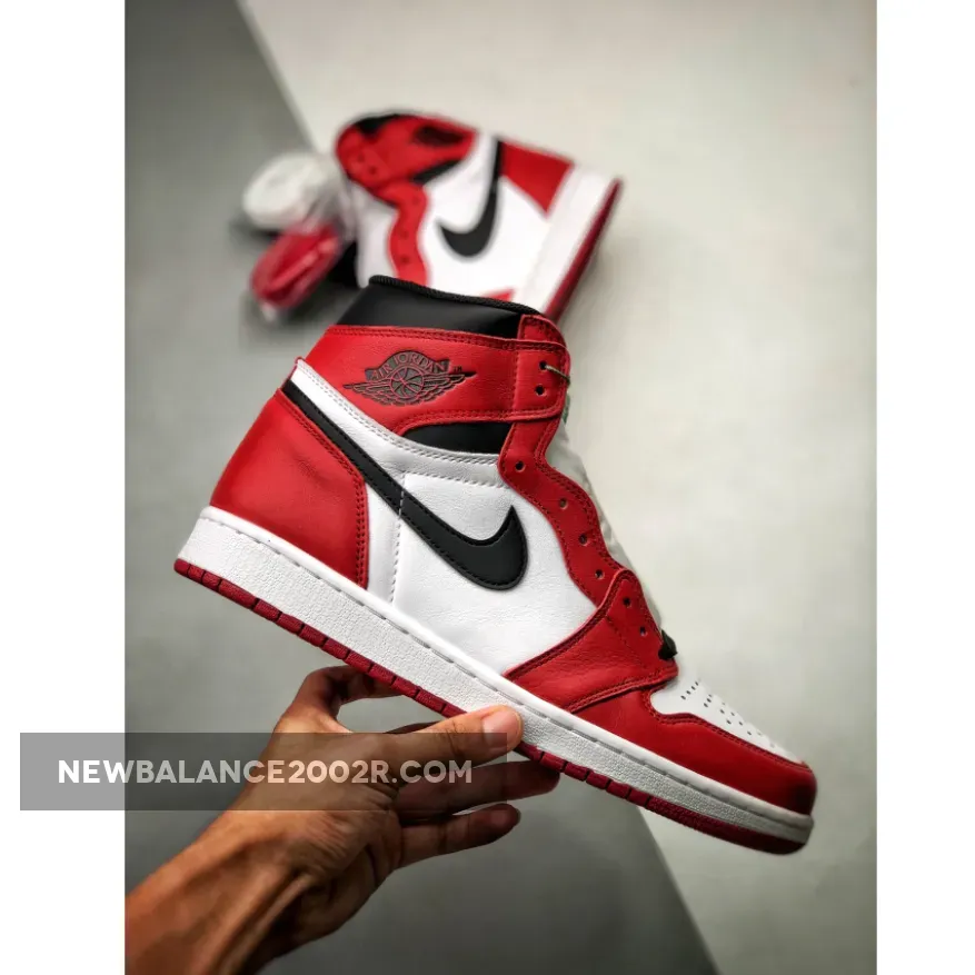 Air Jordan 1 Retro High OG 'Chicago' | 1S CHICAGO For Sale Air Jordan 1 Retro High OG 'Chicago' | 1S CHICAGO For Sale