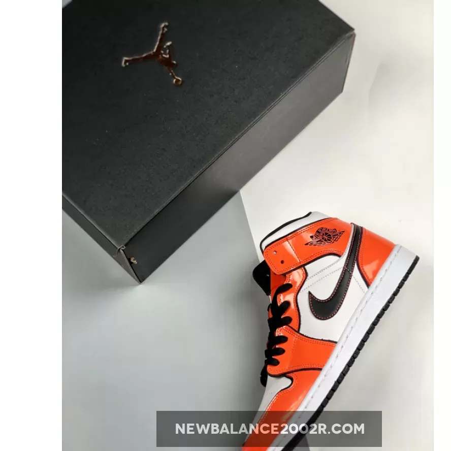 retro 1 turf orange