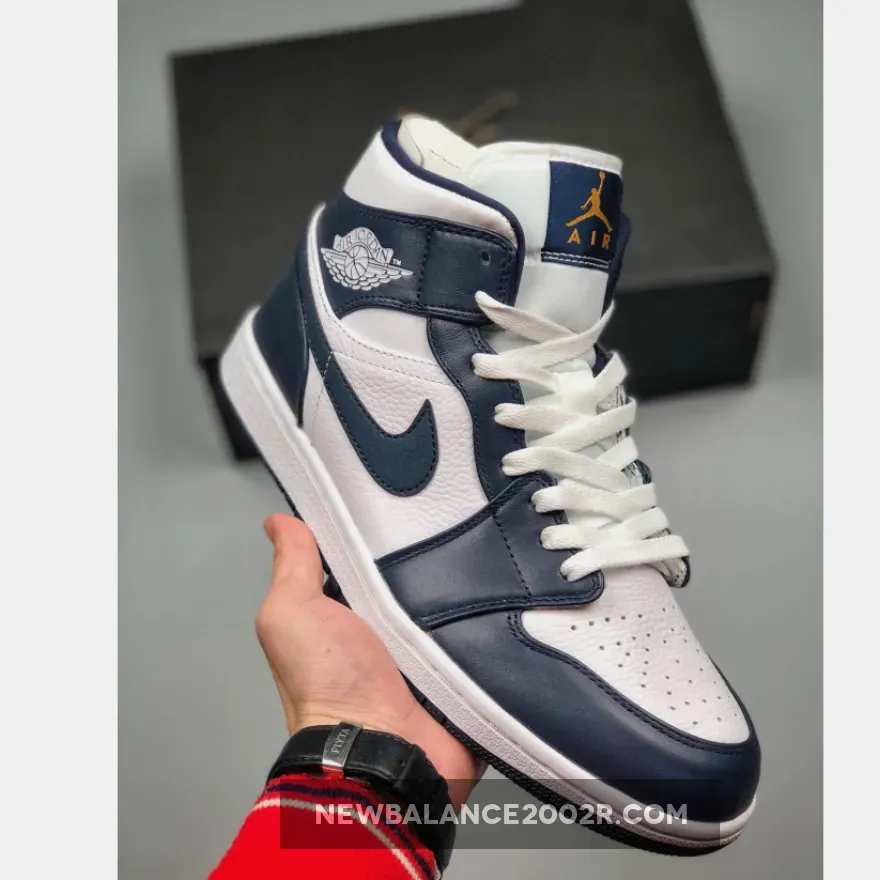 Air Jordan 1 Mid Navy Gold White / White Gold Jordan 1 554724-174