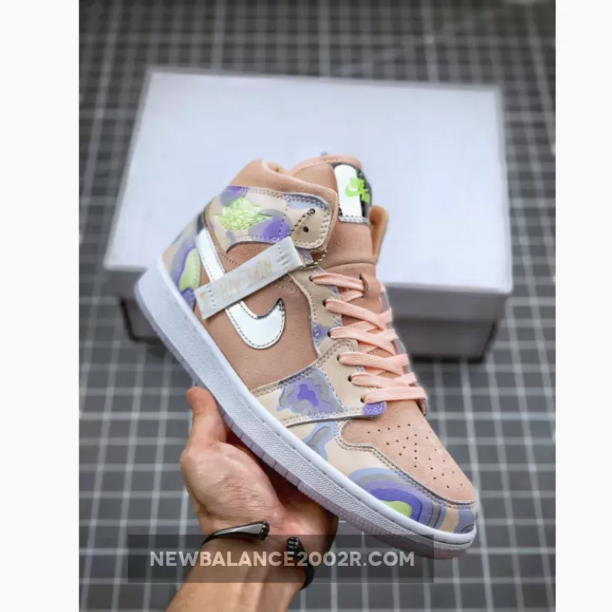 Air Jordan 1 Mid SE 'P(Her)spectate' Washed Coral/Chrome CW6008-600 Unisex AJ1 / jordan 1 mid wavy