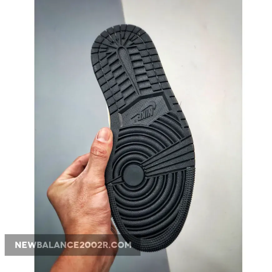 Air Jordan 1 Mid "Tartan Swoosh" Tan/Black-Red DZ5329-001 Air Jordan 1 Mid "Tartan Swoosh" Tan/Black-Red DZ5329-001