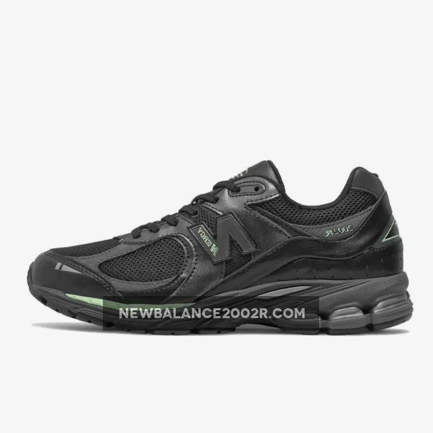 New Balance 2002R Black Powder Green / green 2002 new balance