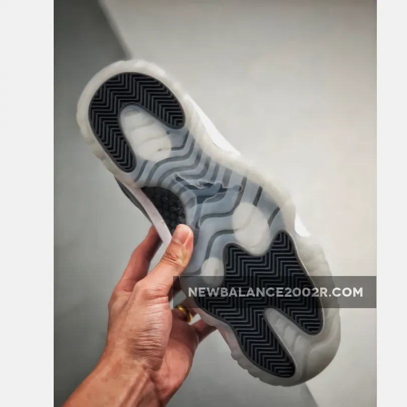 Jordan 11 Low Barons Black / Baron 11 Low 528895-010