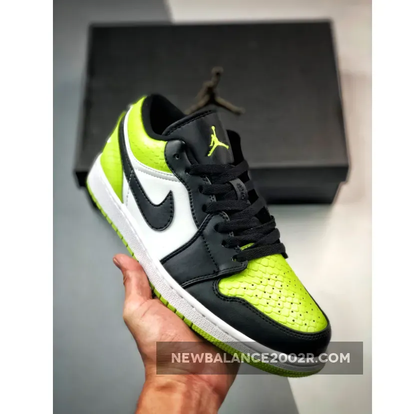 White/vivid Green/white Air Jordan 1 Low 'Vivid Green Snakeskin' DX4446-301