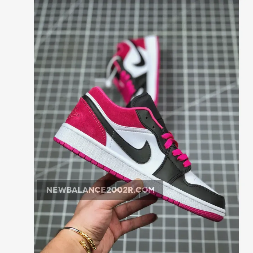Air Jordan 1 Low Black/White-Magenta - fuchsia jordan 1