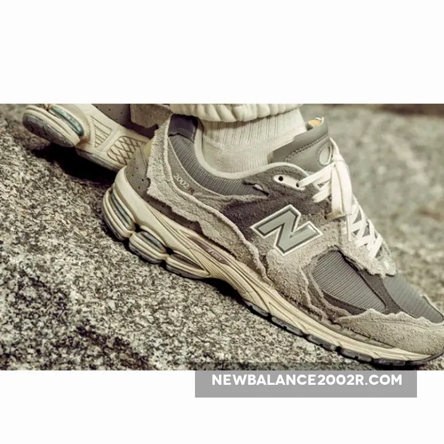 New Balance 2002R Protection Pack Rain Cloud - men new balance 2002r