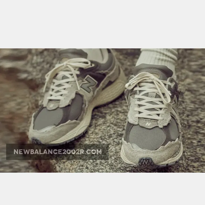 New Balance 2002R Protection Pack Rain Cloud - men new balance 2002r