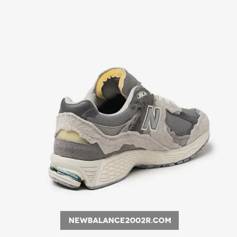 New Balance 2002R Protection Pack Rain Cloud - men new balance 2002r