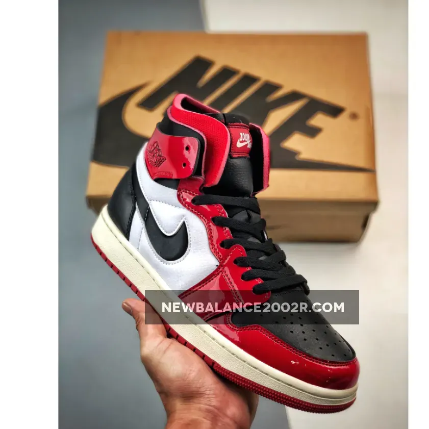 Goat Jordan 1 Chicago / Air Jordan 1 Zoom CMFT 'Bulls' Red Black White CT0979-610