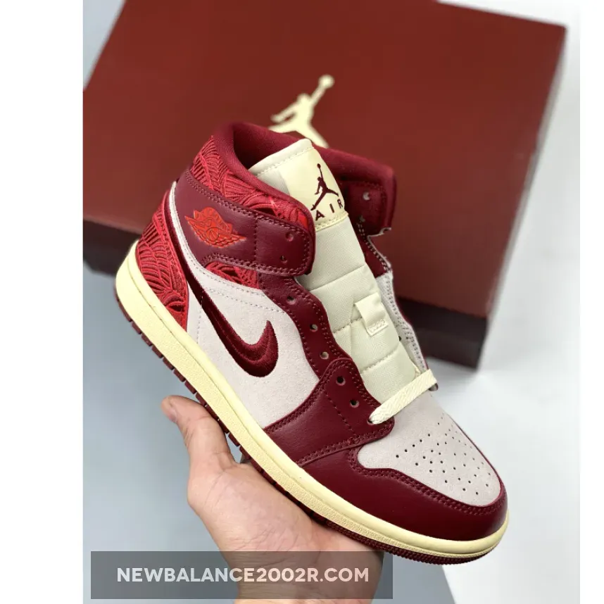 Air Jordan 1 Mid SE "Tiki Leaf" Team Red/Sail-Muslin