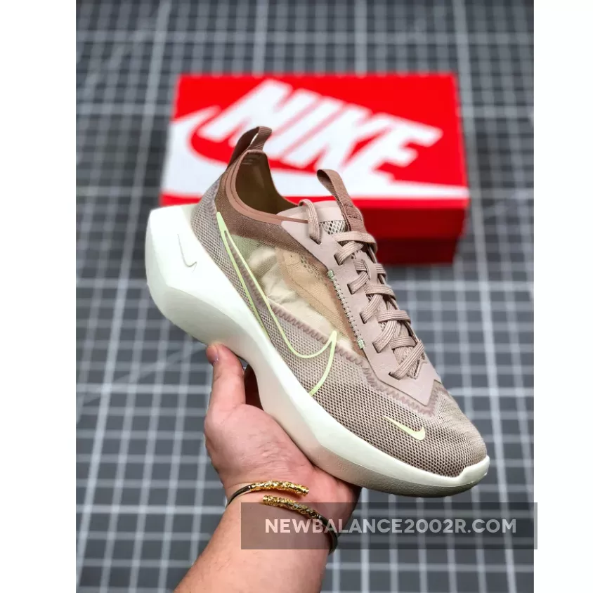 Nike Vista Lite Fossil Stone/Desert Dust/Barely Volt Women's Shoe fossil stone shoes