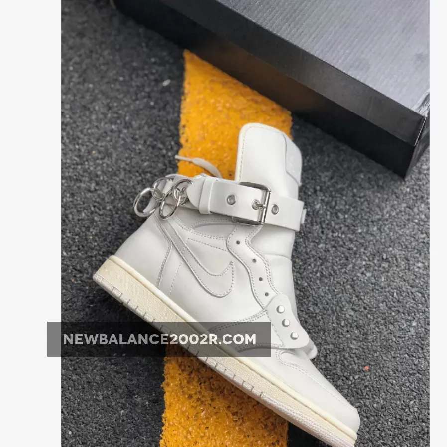 Comme Des Garcons X Air Jordan 1 High White CN5738-100