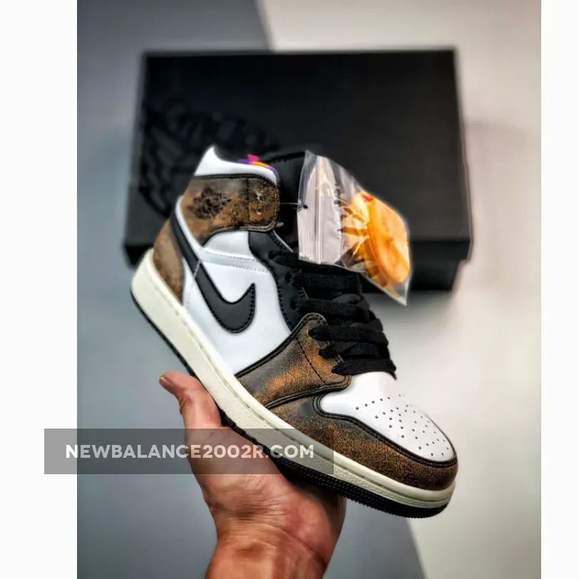 Jordan 1 Mid SE Orange Wear Away | orange mid DQ8417-071