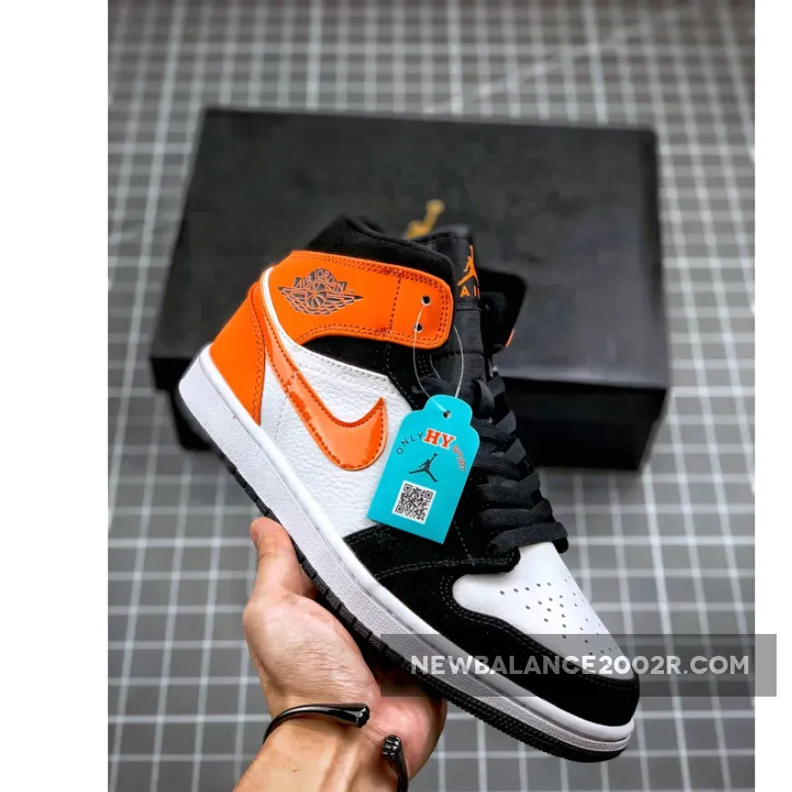 Air Jordan 1 Mid ‘Shattered Backboard’ Black/Starfish-White / Shattered Backboard Mids 554724-058