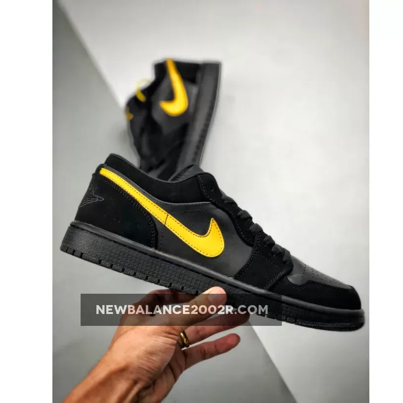 Jordan 1 Low Black Yellow Footasylum Exclusive Black Yellow Jordan 1 553558-071