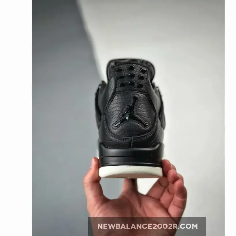 Pinnacle 4 / Air Jordan 4 Retro PRM Pony Hair Black 819139-010