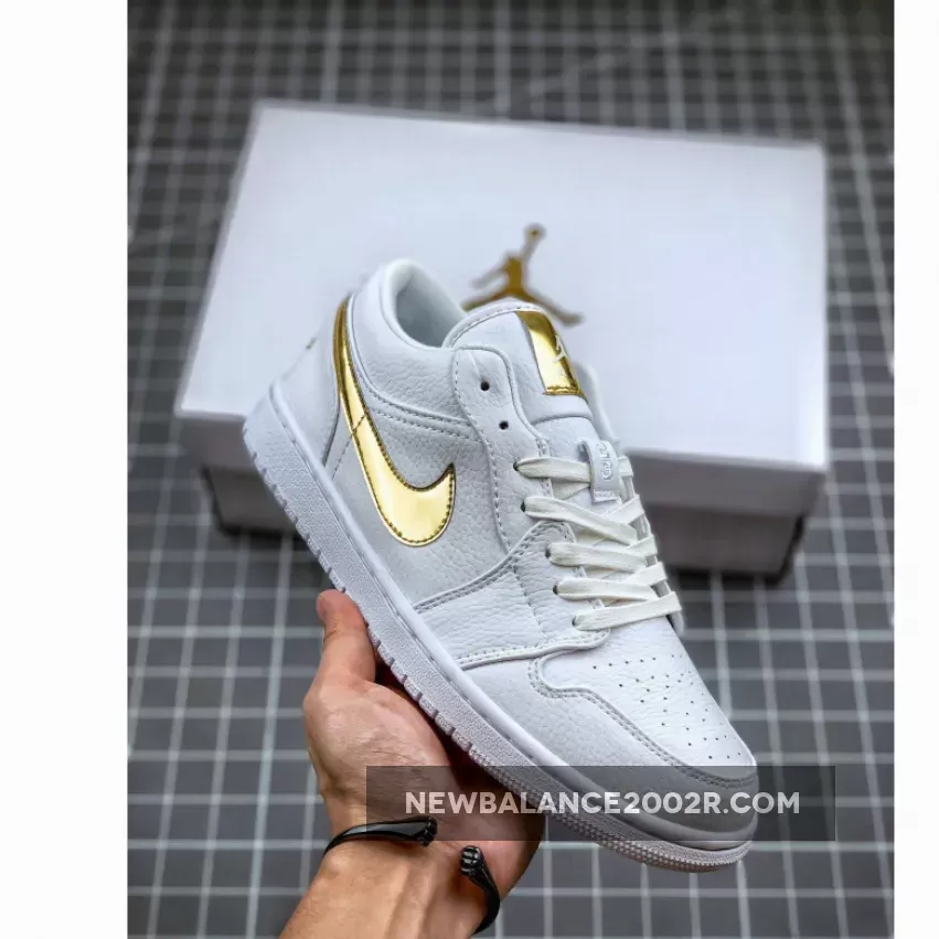 Air Jordan 1 Retro Low Wmns White/Metallic Gold AJ1 white gold jordans