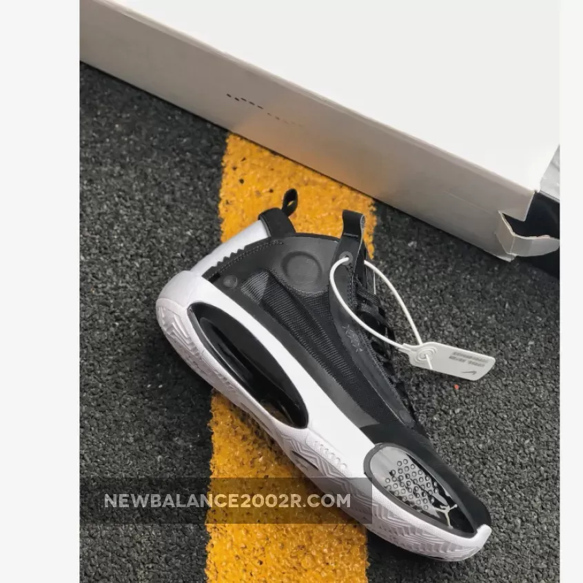 Air Jordan 34 "Eclipse" Black and White AR3240-001