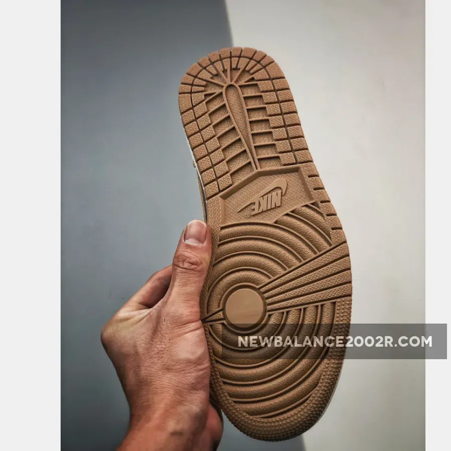 Air Jordan 1 Low Desert DV0774-201 Restock Air Jordan 1 Low Desert DV0774-201 Restock