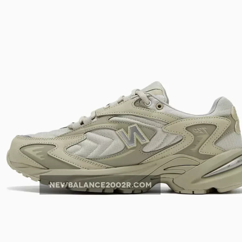 New Balance 725 Oyster Metallic Silver ML725D Online