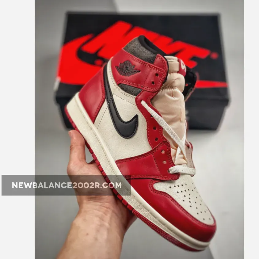 Stockx Thunder 4 / Air Jordan 1 High OG Chicago Lost & Found DZ5485-612