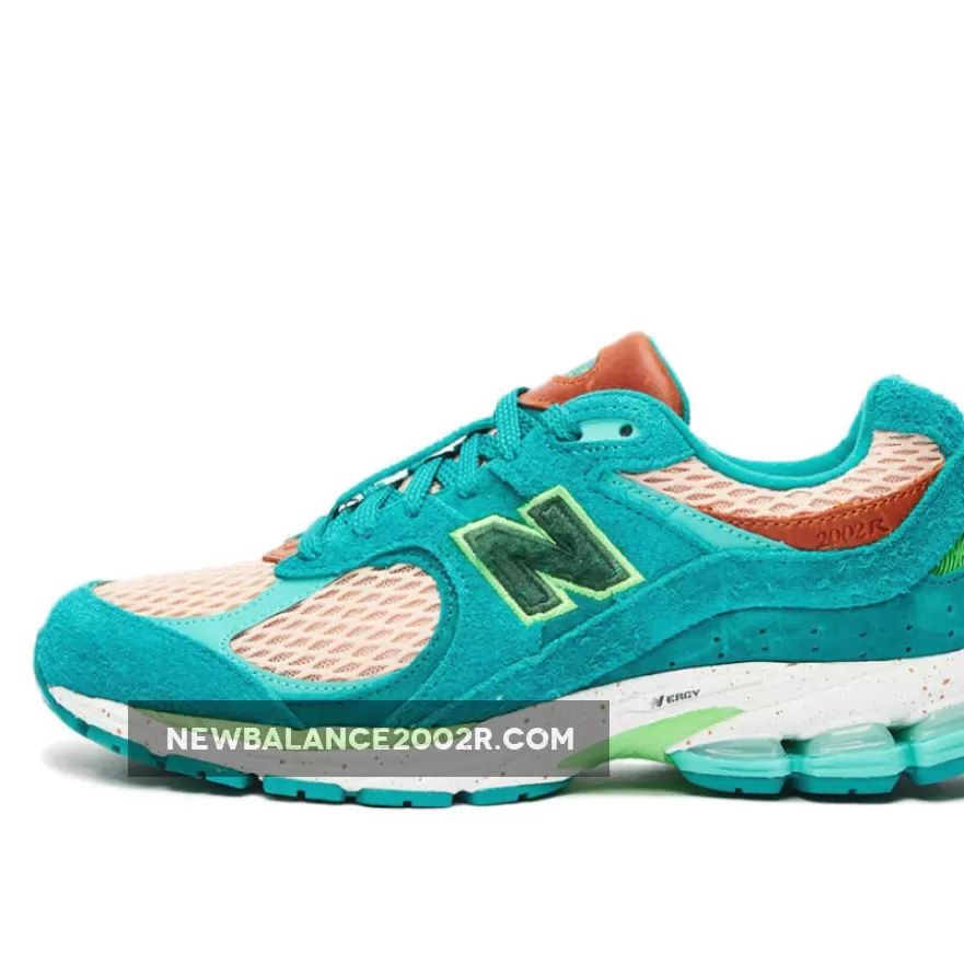 salehe bembury x new balance 2002