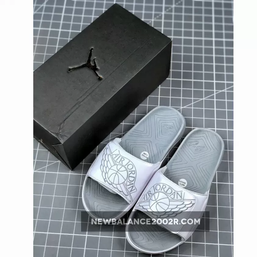 Jordan Hydro 7 V2 White Grey