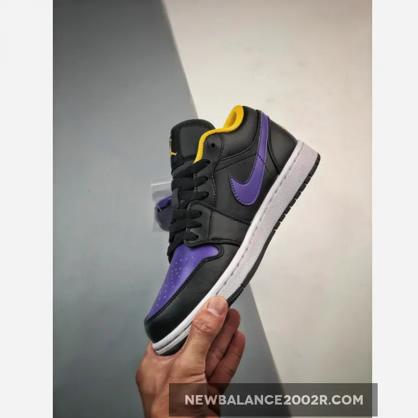 Air Jordan 1 Low Black/Dark Concord-Taxi 553558-075 Air Jordan 1 Low Black/Dark Concord-Taxi 553558-075