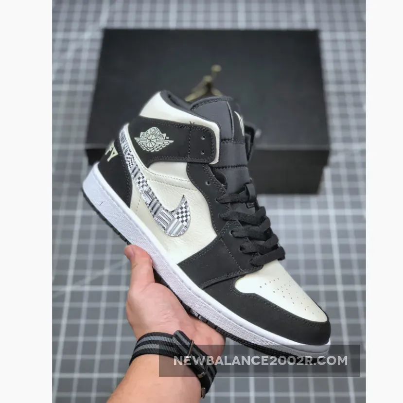 Jordan 1 Equality Air Jordan 1 Mid 'Equality' Black/Black-Sail-Wolf Grey 852542-010