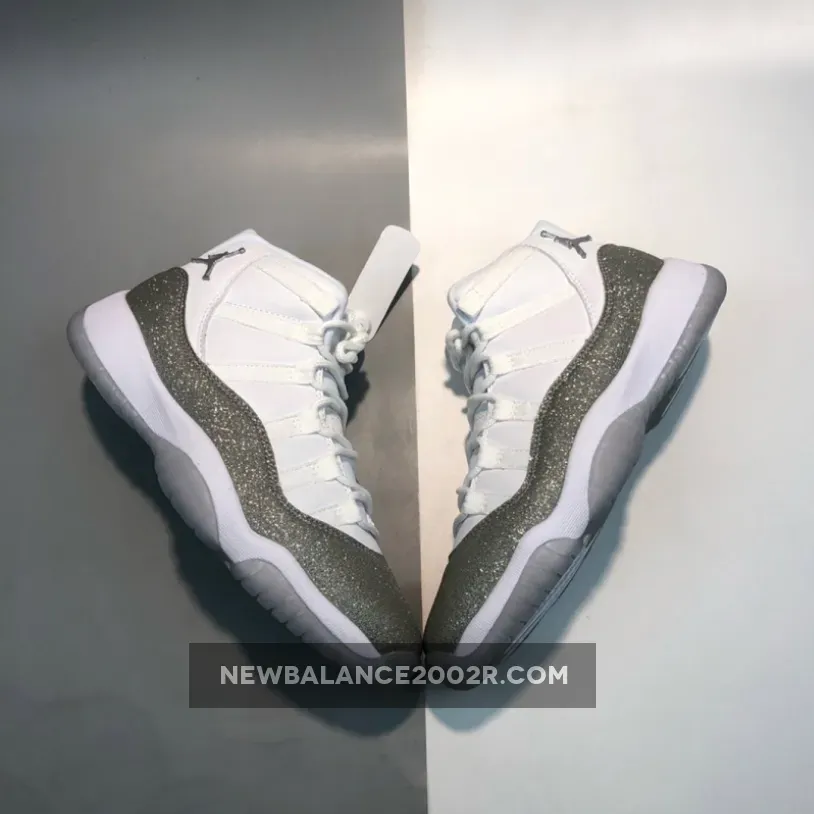 Air Jordan 11 WMNS White Metallic Silver AR0715-100 / silver jordan 11