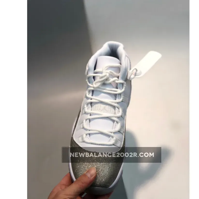 Air Jordan 11 WMNS White Metallic Silver AR0715-100 / silver jordan 11