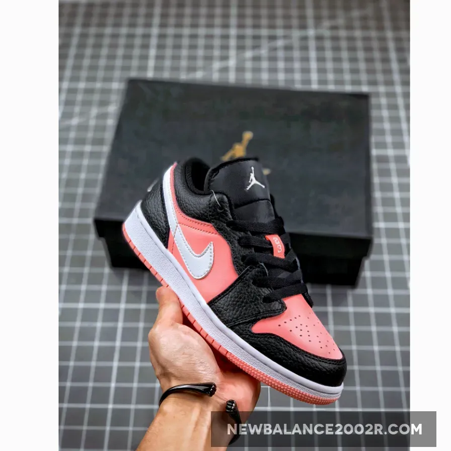 Air Jordan 1 Low Dark Smoke Grey/White-Pink Quartz - Air Jordan 1 Low Gs Pink Quartz 554723-016