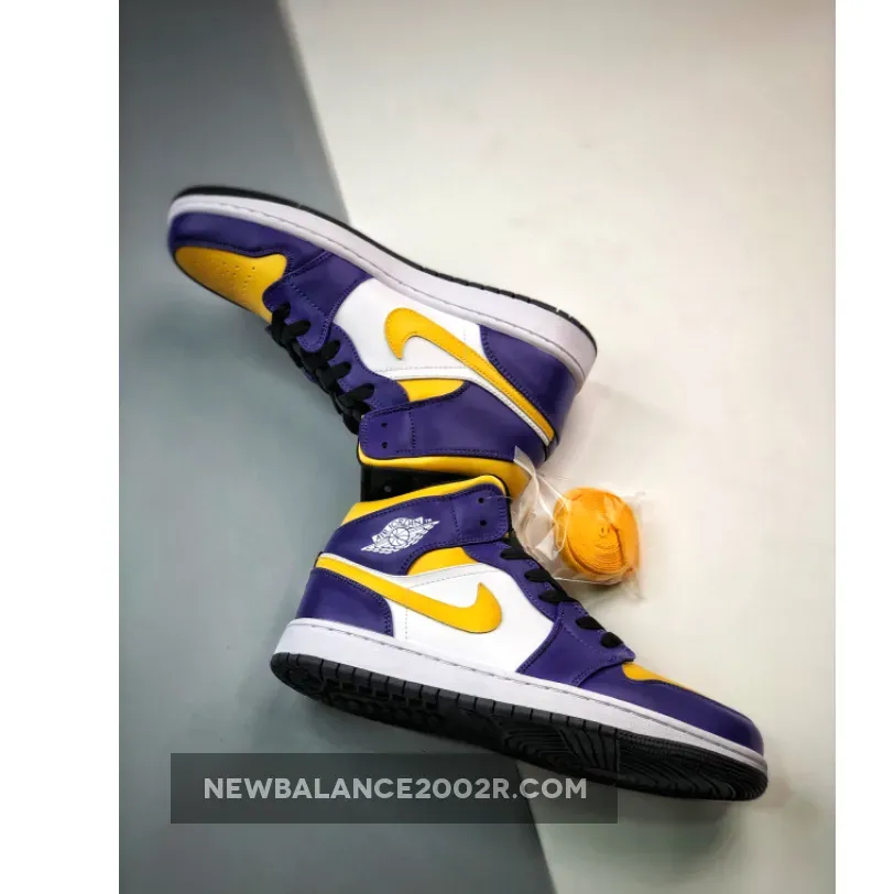 Air Jordan 1 Mid "Lakers" Dark Concord/Taxi-White-Black Air Jordan 1 Mid "Lakers" Dark Concord/Taxi-White-Black