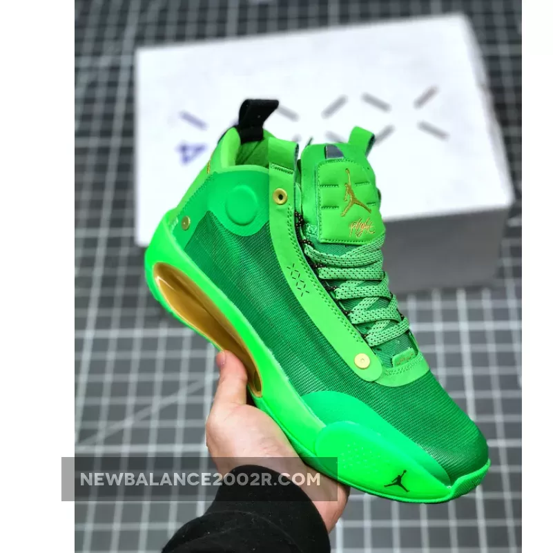 Jayson Tatum's Air Jordan 34 'Celtics Green' PE / Celtics Green Jordans